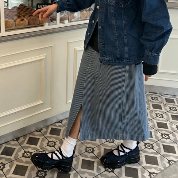 Classic Blue Striped Maxi Skirt - Picture 2 of 4